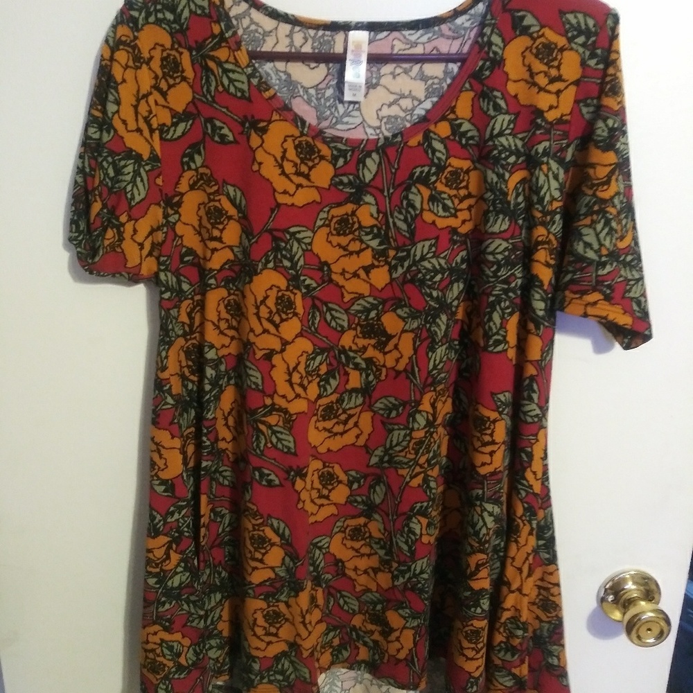 Lularoe print shirt